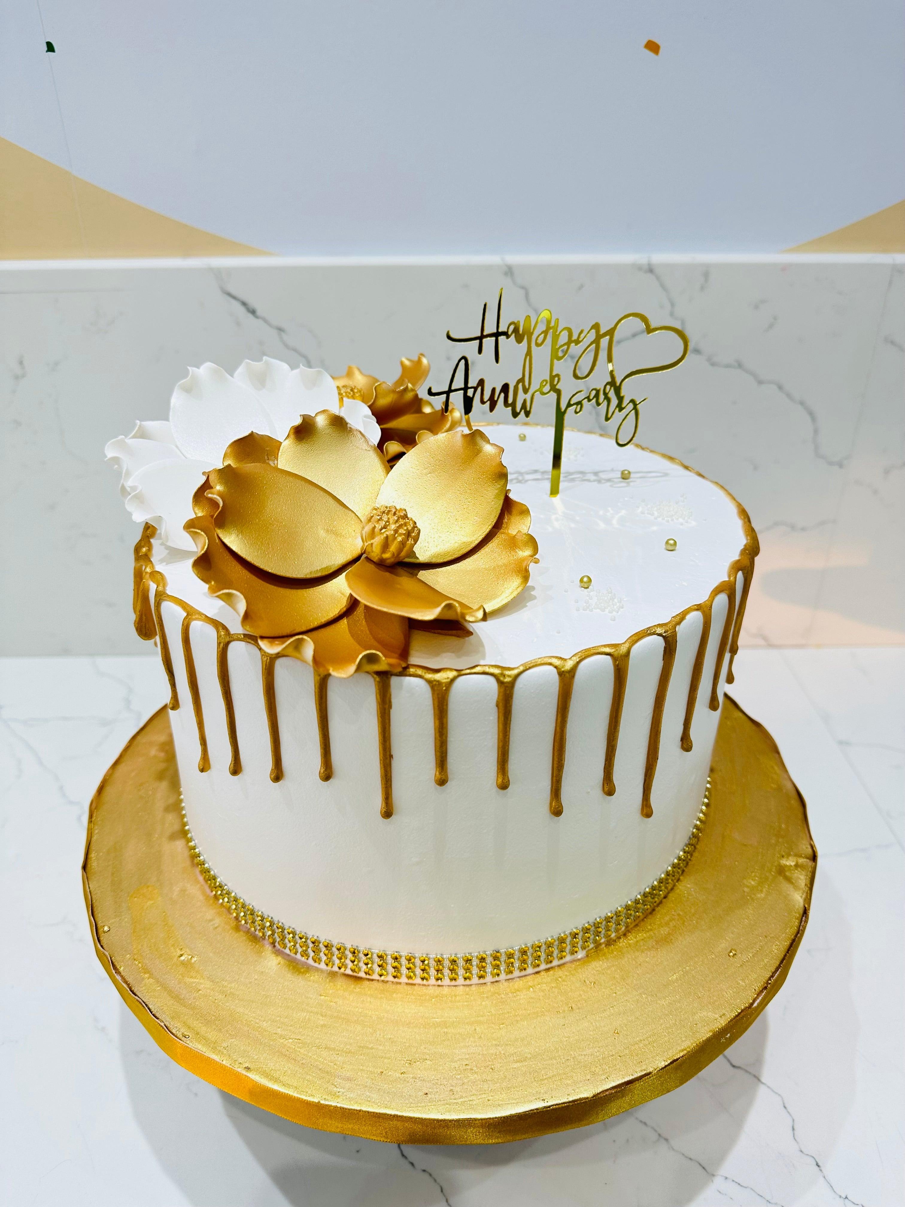 Romantic eggless anniversary cake Una Himachal Pradesh