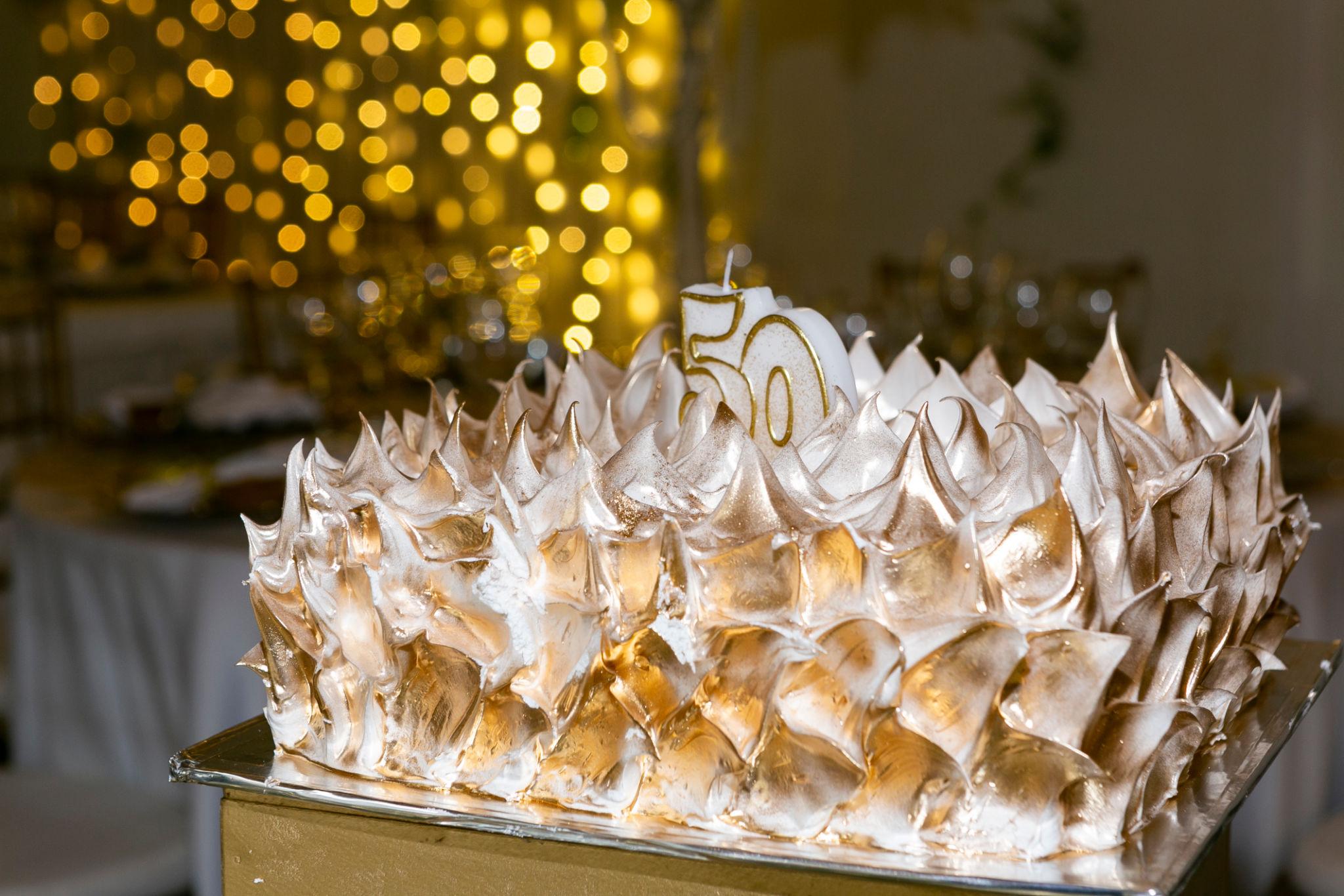 Custom birthday cake Una